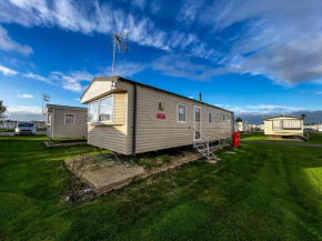 Great 8 Berth Caravan For Hire At St Osyth Beach In Essex Ref 28123Gc